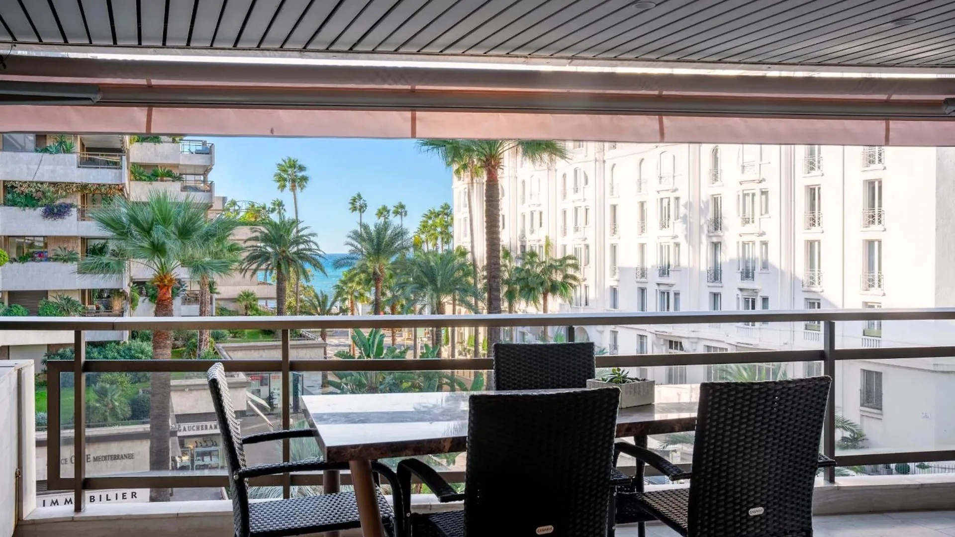 Ref 1924 - Cannes Croisette - Sea View Apartment For Rent
